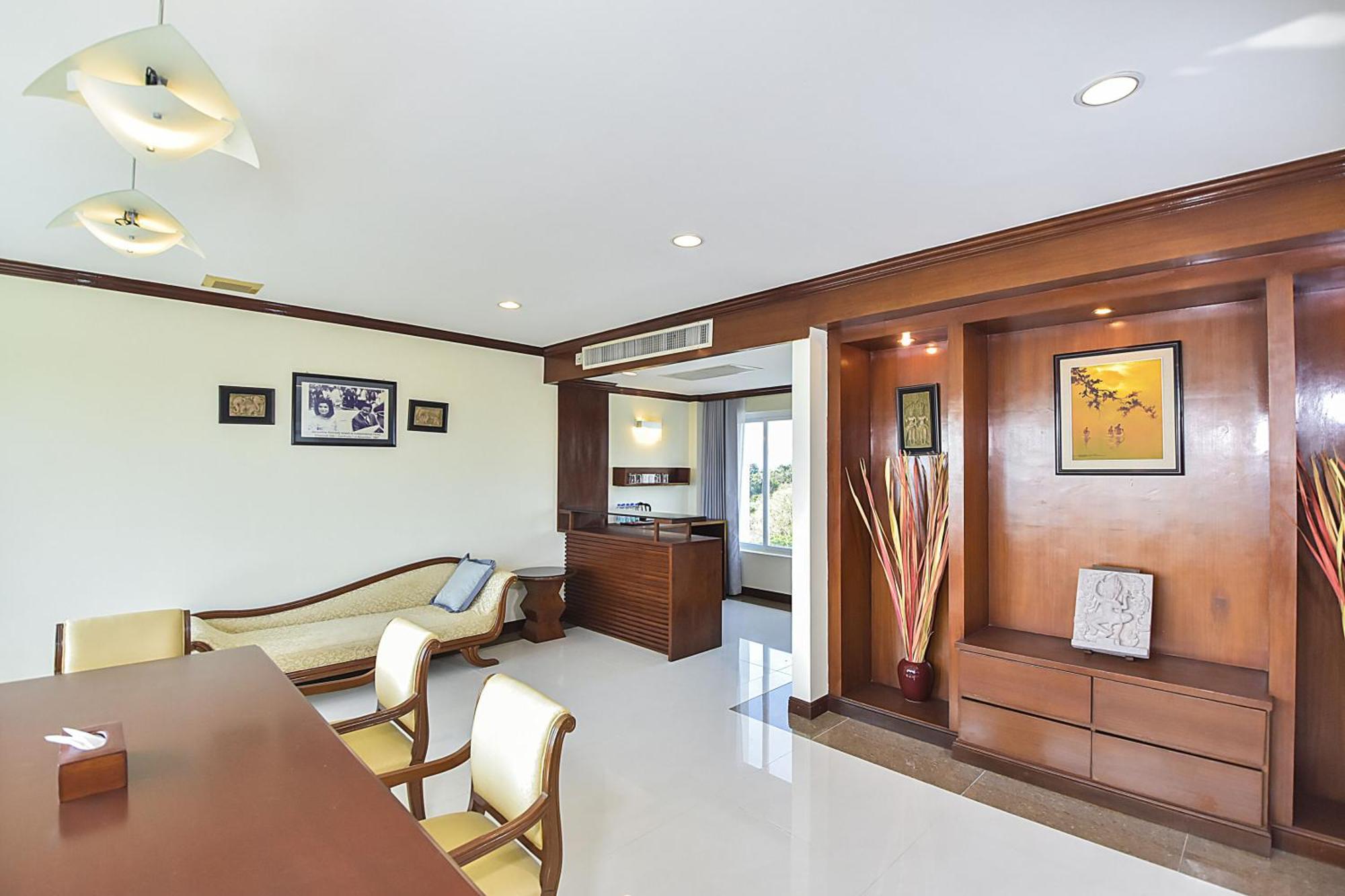 Independence Hotel Resort & Spa Sihanoukville Eksteriør billede